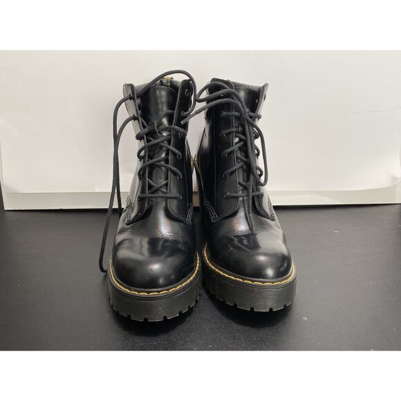 Doc Marten’s Black Smooth Leather High Healed Persephone Size 9 Pre-Owned EUC - Picture 1 of 9